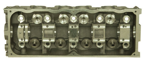 Culata de aluminio de 7 orificios KIA PRIDE B3 KK150-10-100D 1.3L 8V