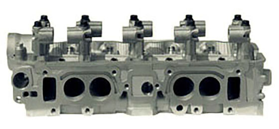 Culata de aluminio 4G64 PARA MITSUBISHI Galant L200 L300 Pajero 2.4L 8V con orificio de aceite MD099389 22100-32680