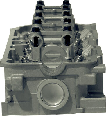 4G64 Cabeza de cilindro de aluminio para MITSUBISHI Galant L200 L300 2.4L 8V sin agujero de aceite MD099389 22100-32680