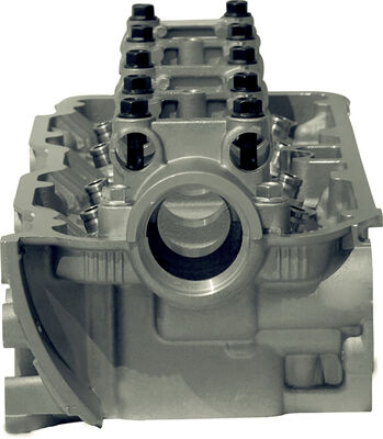 4G64 Cabeza de cilindro de aluminio para MITSUBISHI Galant L200 L300 2.4L 8V sin agujero de aceite MD099389 22100-32680