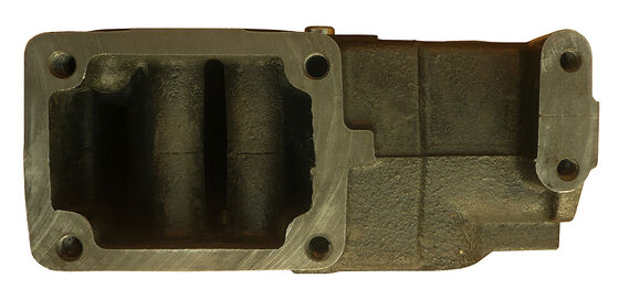 4D32 4D35 Iron Casting Cylinder Head FOR MITSUBISHI Canter 4.6L 8V